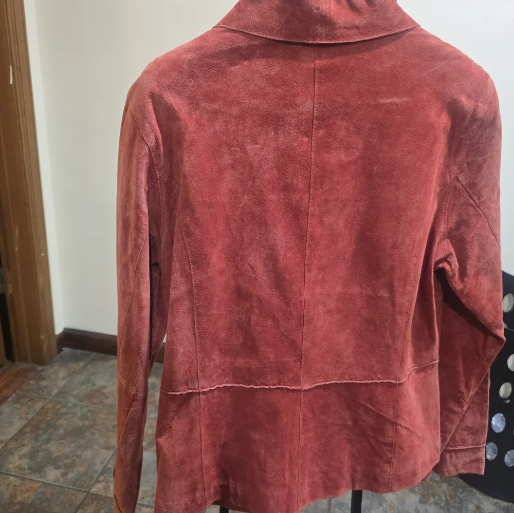 Women's Velvet Blazer in Rich Red - Picture 5 of 5